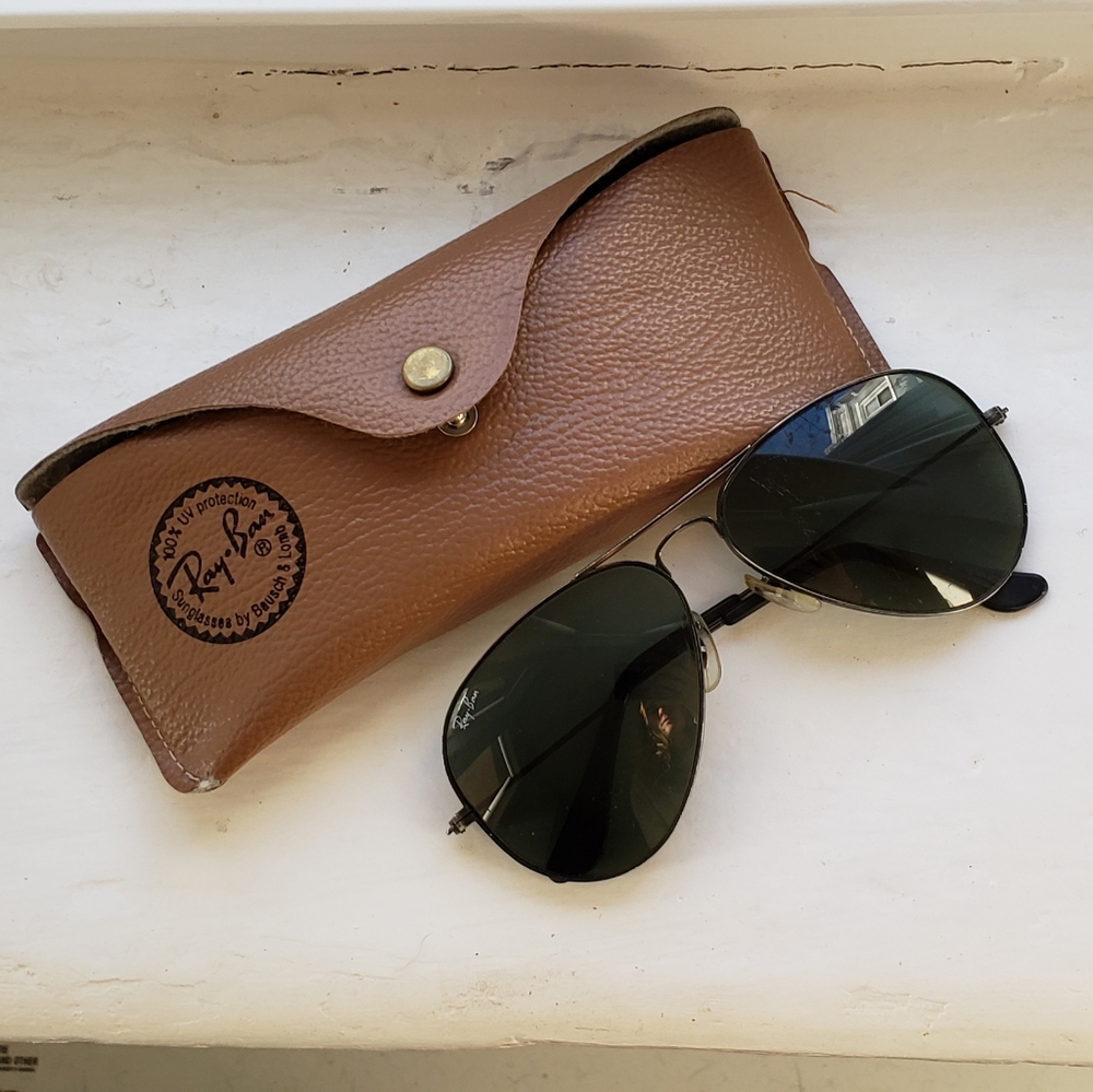 Authentic Ray Ban Aviator all black sunglasses